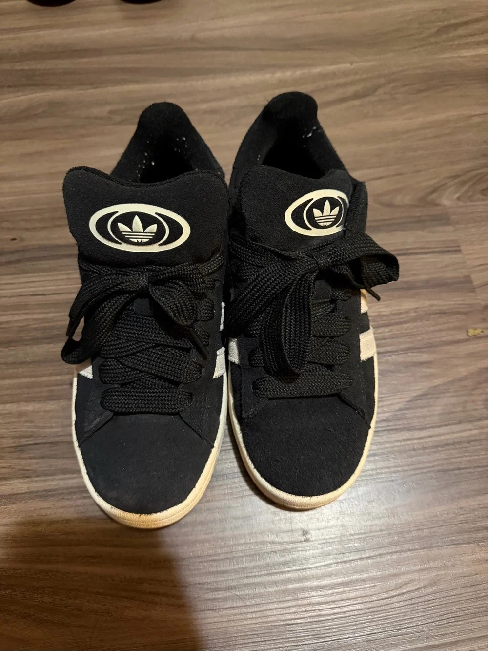 adidas women sneaker